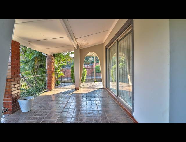 4 BEDROOM HOUSE FOR SALE IN CLARENDON